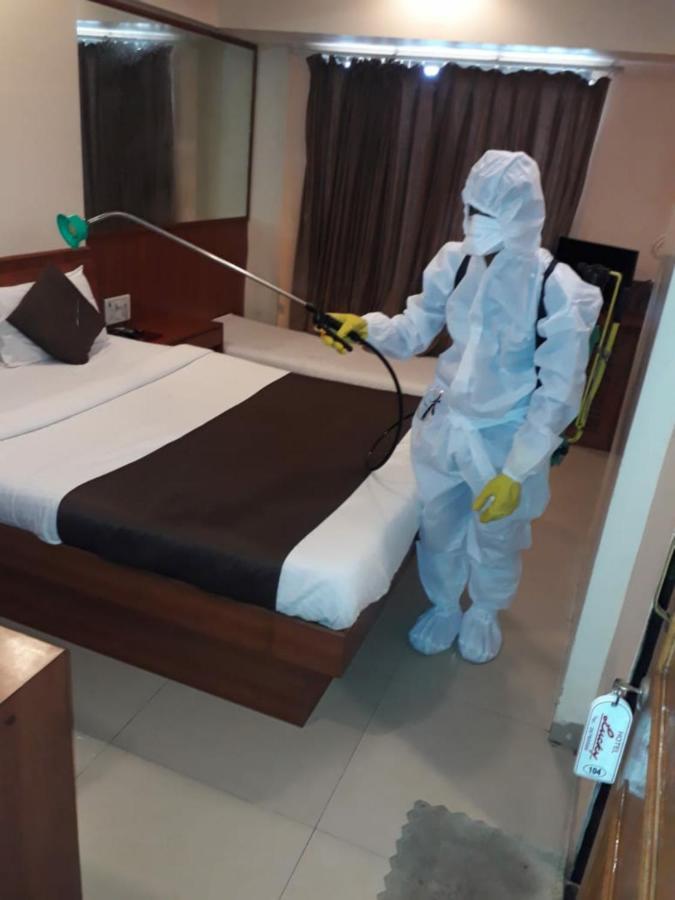 Lucky Hotel Goregaon Bombay Esterno foto