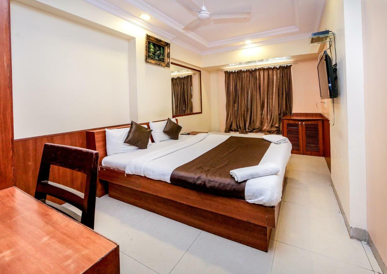 Lucky Hotel Goregaon Bombay Esterno foto